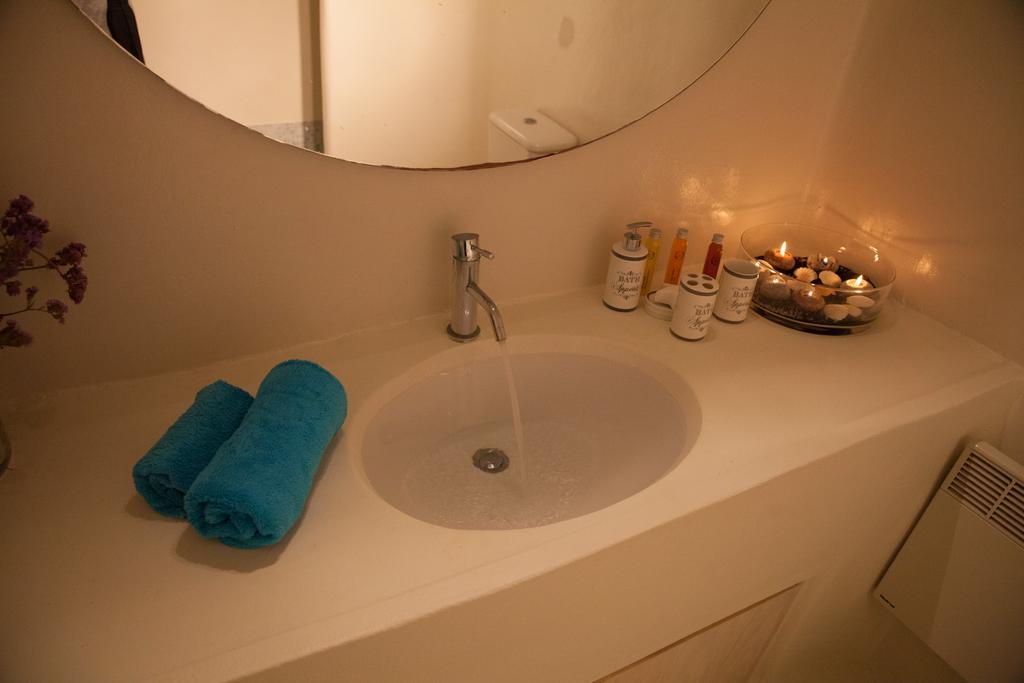 3 Bedroom Cycladic Villa Lia カラファティス エクステリア 写真